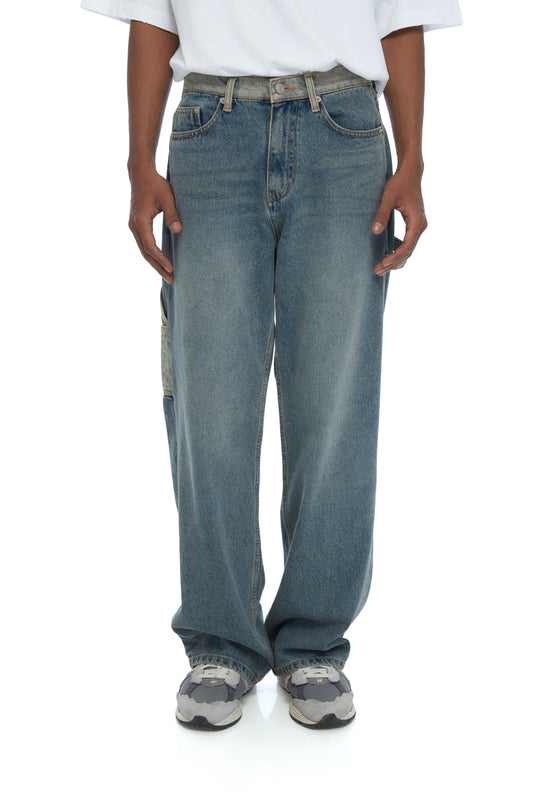 JEANS WITH ENLARGED POCKET